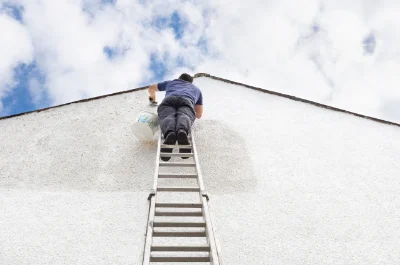 Peinture extérieure à Lacommande — façades et ravalement